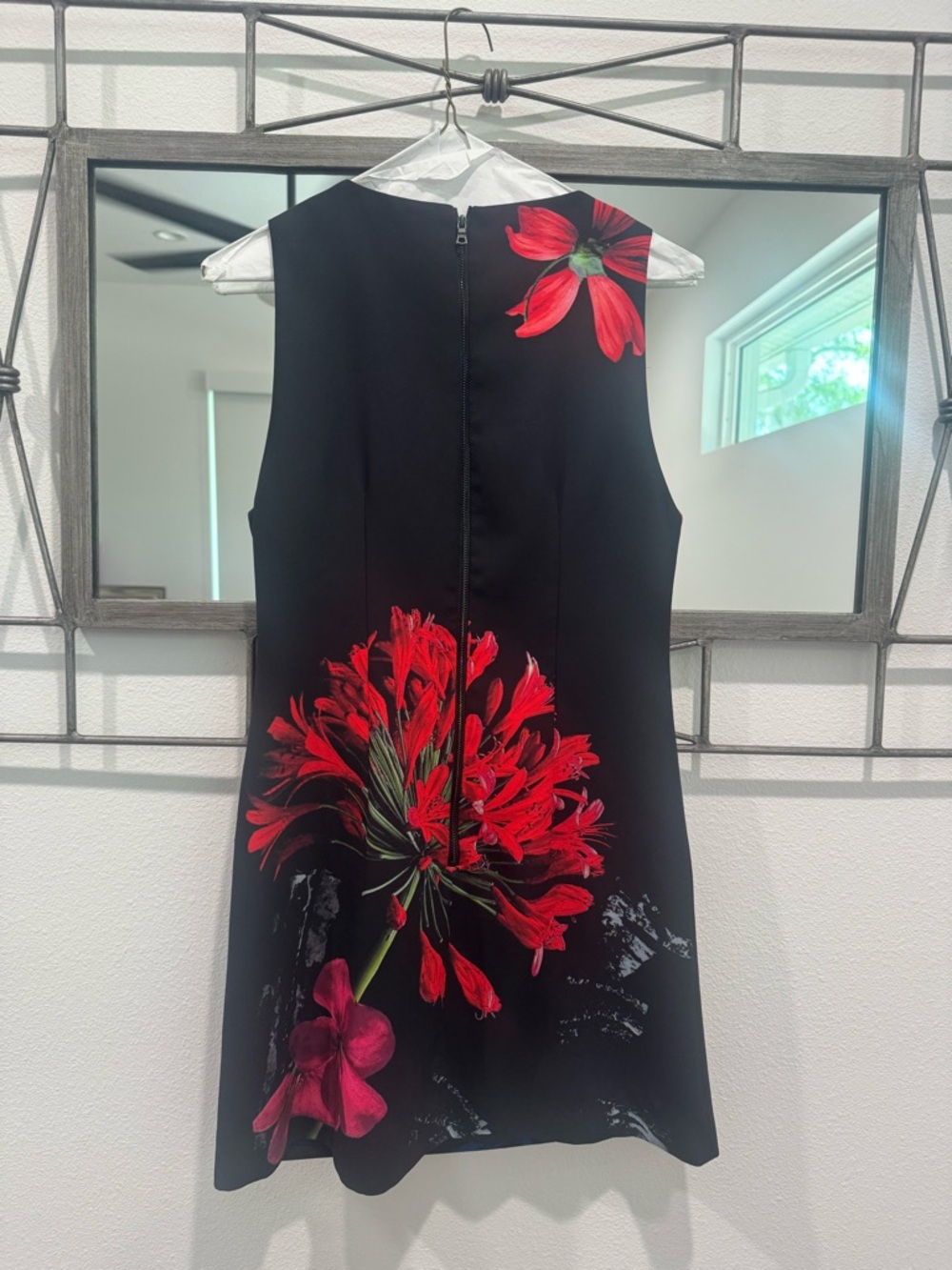 Alice + Olivia Black Dress with Yellow Sunflower & Blue Swirl - Picture 4 of 8